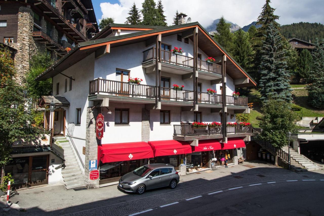Hotel Meuble Meridiana Valtournenche Ngoại thất bức ảnh