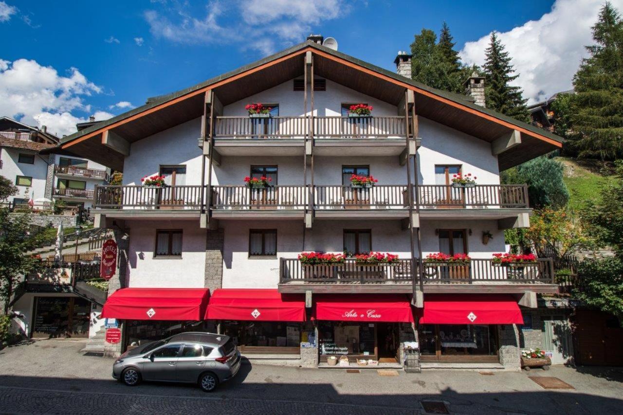 Hotel Meuble Meridiana Valtournenche Ngoại thất bức ảnh