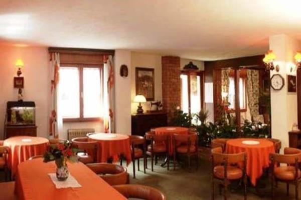 Hotel Meuble Meridiana Valtournenche Ngoại thất bức ảnh