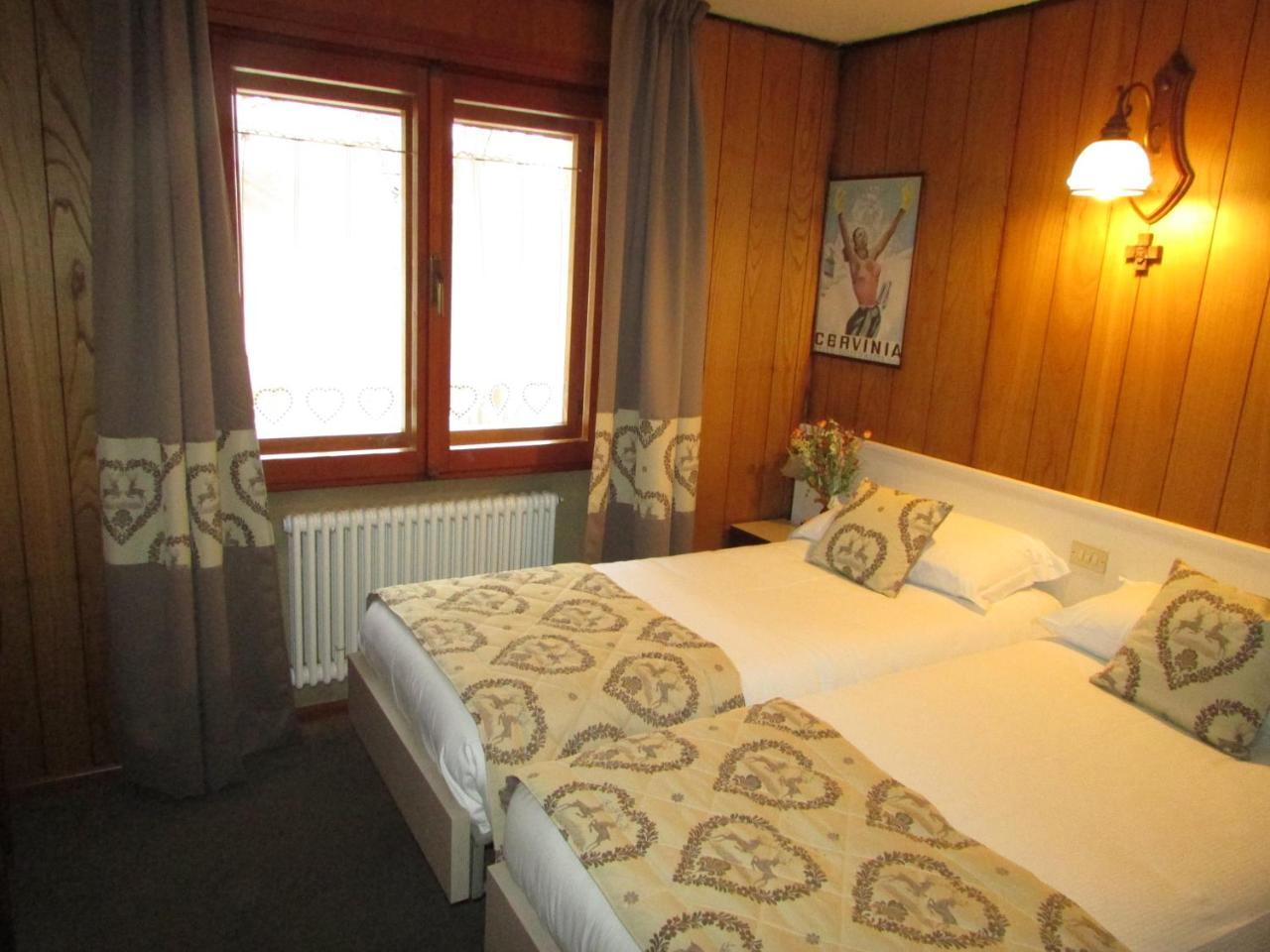 Hotel Meuble Meridiana Valtournenche Ngoại thất bức ảnh