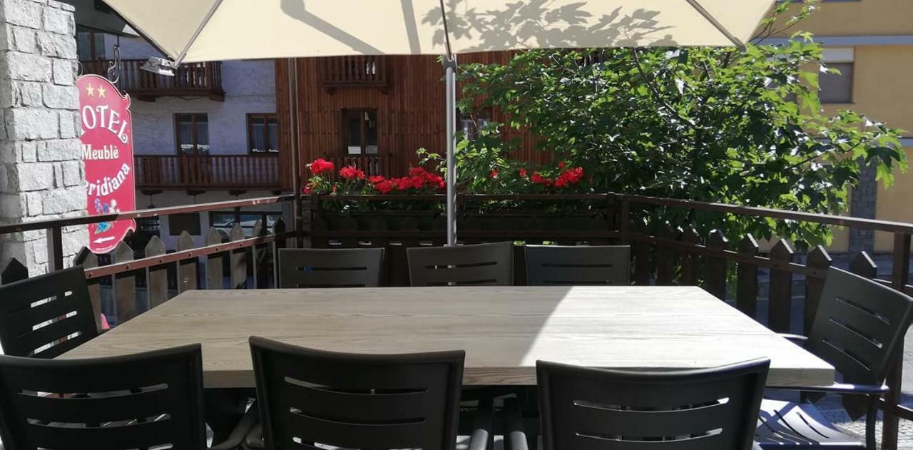 Hotel Meuble Meridiana Valtournenche Ngoại thất bức ảnh