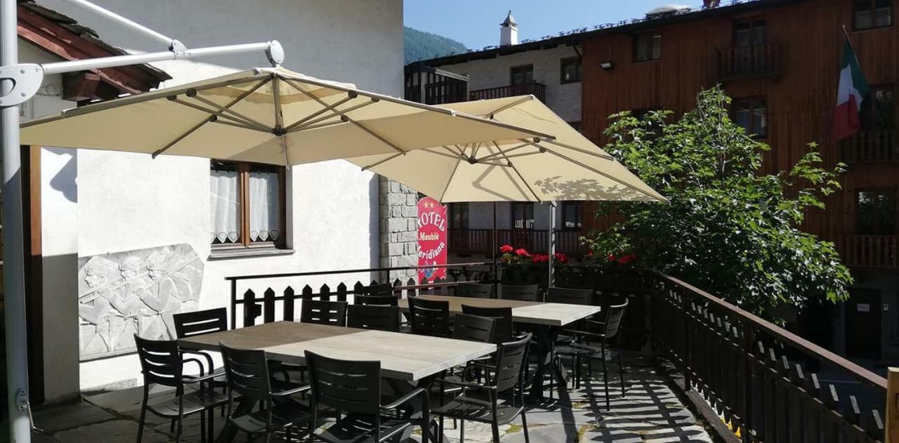 Hotel Meuble Meridiana Valtournenche Ngoại thất bức ảnh
